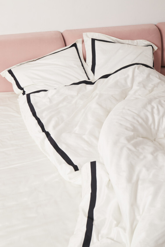 Milk with wide black trim №5