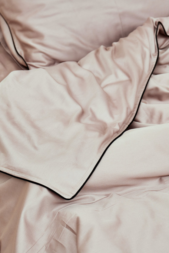 Taupe with black trim №4