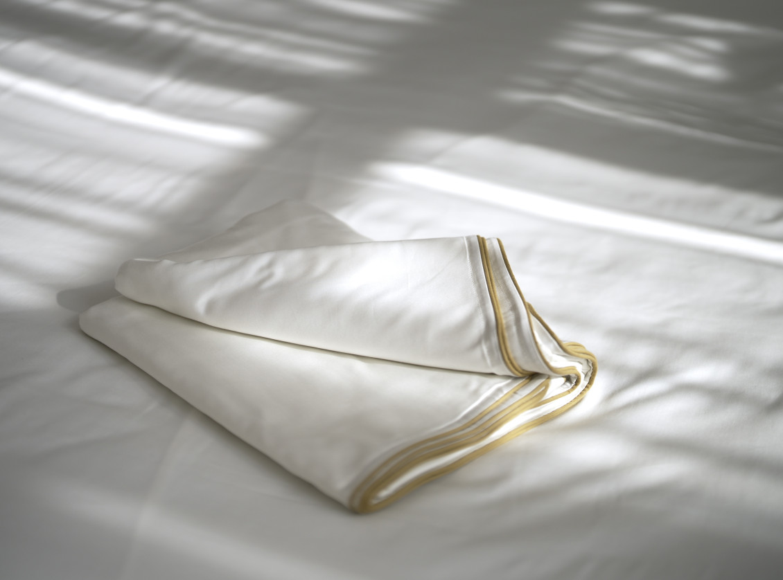 Milk with gold trim №5