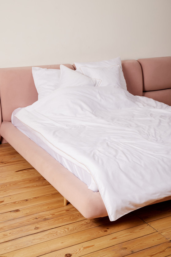 White with powder trim №5