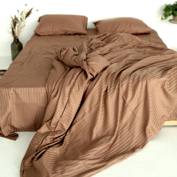 Milk chocolate stripe